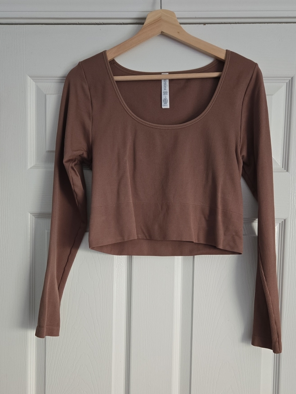 Athleta L Ribbed Scoop-Neck Long Sleeve Crop Top - Brown